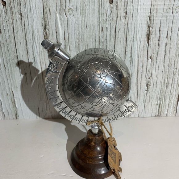 Silver and Brown Vintage Style Globe Decor - Picture 4 of 6